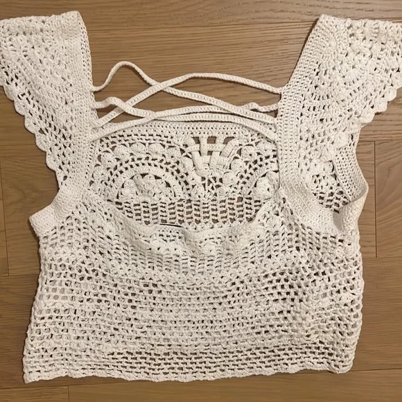 White Crochet Crop Top - Picture 2 of 4